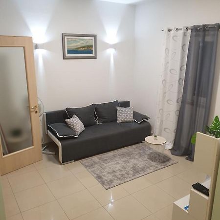 Apartmán Sophos Supetar Exteriér fotografie