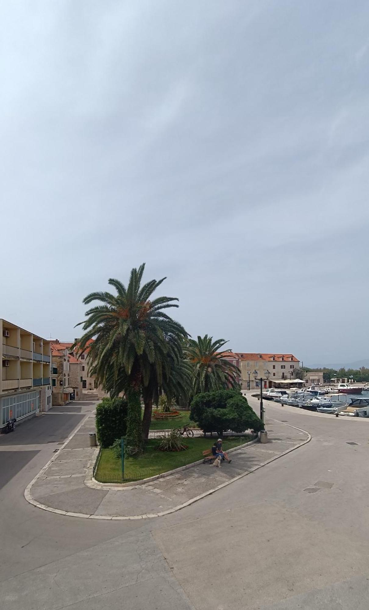 Apartmán Sophos Supetar Exteriér fotografie